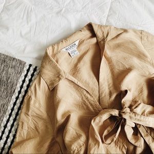 Allison Taylor 100% Silk Wrap blouse